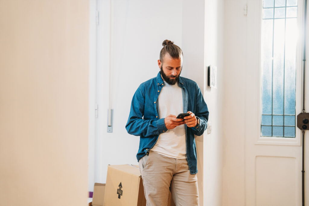 What Is the Difference Between a Recovery House and a Sober Living House? | Transcend NYC